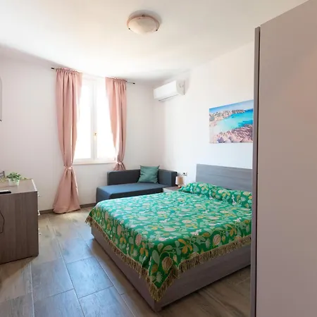 Privatunterkunft Casa Yvona
